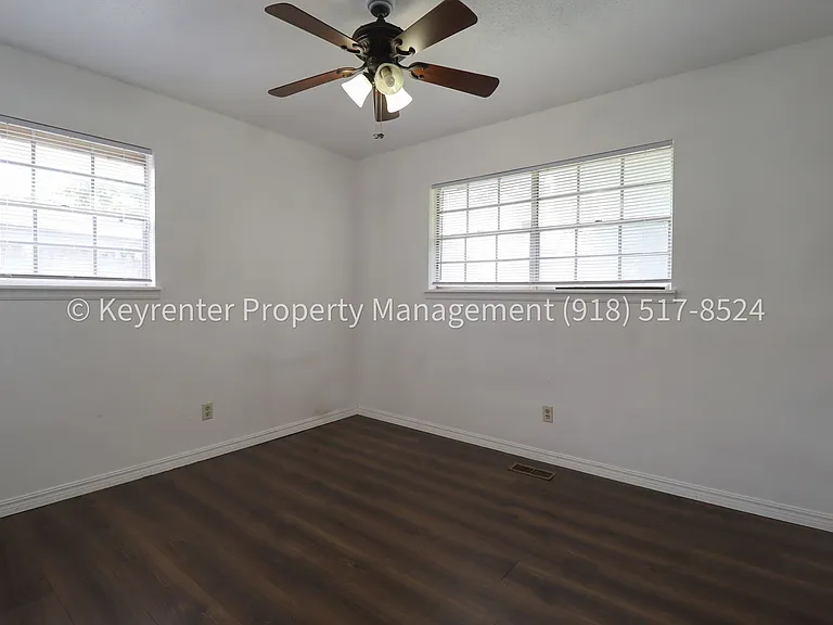12804 E 13th St — Photo 21