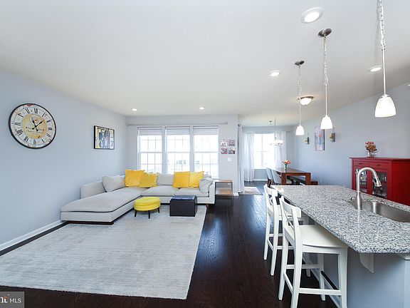 5th image of 439 Barclays Way