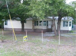 907 Magnolia St, Homeland, GA 31537