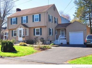 193 Ballard Dr, West Hartford, CT 06119