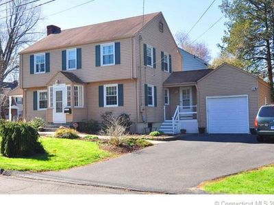 193 Ballard Dr, West Hartford, CT, 06119