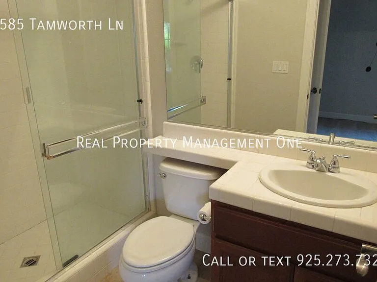 2585 Tamworth Ln — Photo 14