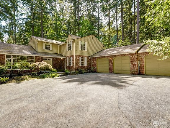 2nd image of 2833 140th Avenue NE