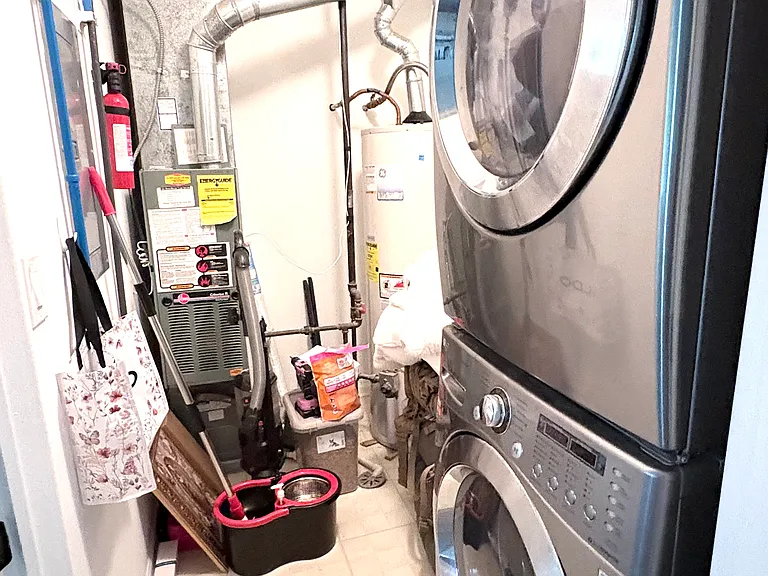 379 Woodview Cir #A — Photo 14