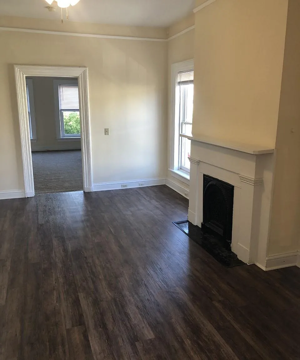1 bed, 740 sqft, $1,295 — Photo 1