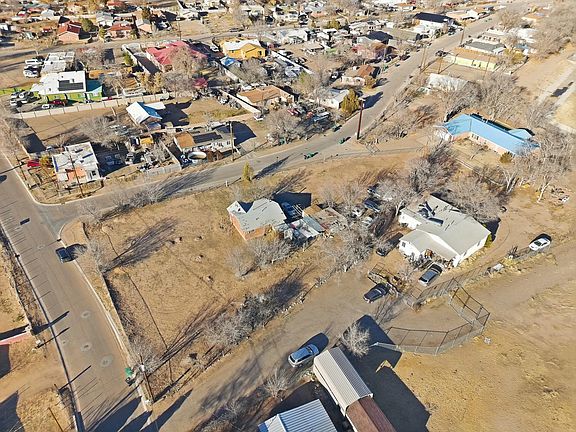 4th image of 2224 Perry Rd SW