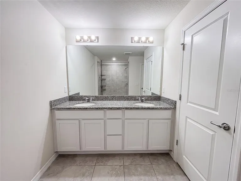 4556 Sparkling Shell Ave — Photo 15