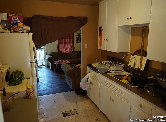 4th image of 134 Alhaven Ave