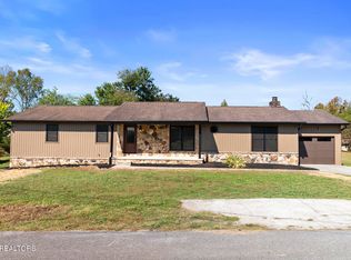 130 3rd St, Rockwood, TN 37854