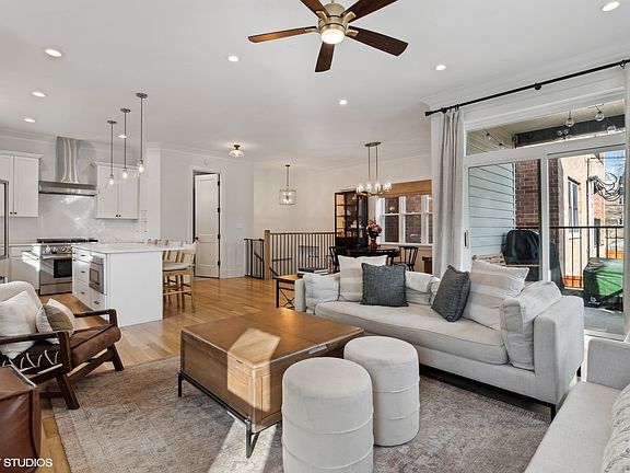 5th image of 4869 N Ashland Ave #1R