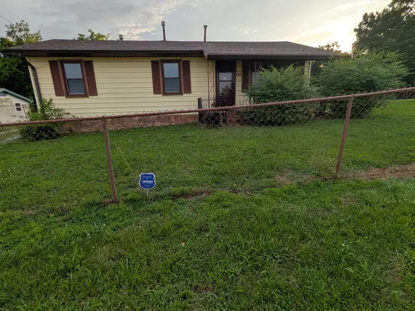 305 Gracey Sinking Fork Rd, Gracey, KY 42232
