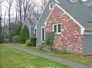 92 Stagecoach Rd, Avon, CT 06001