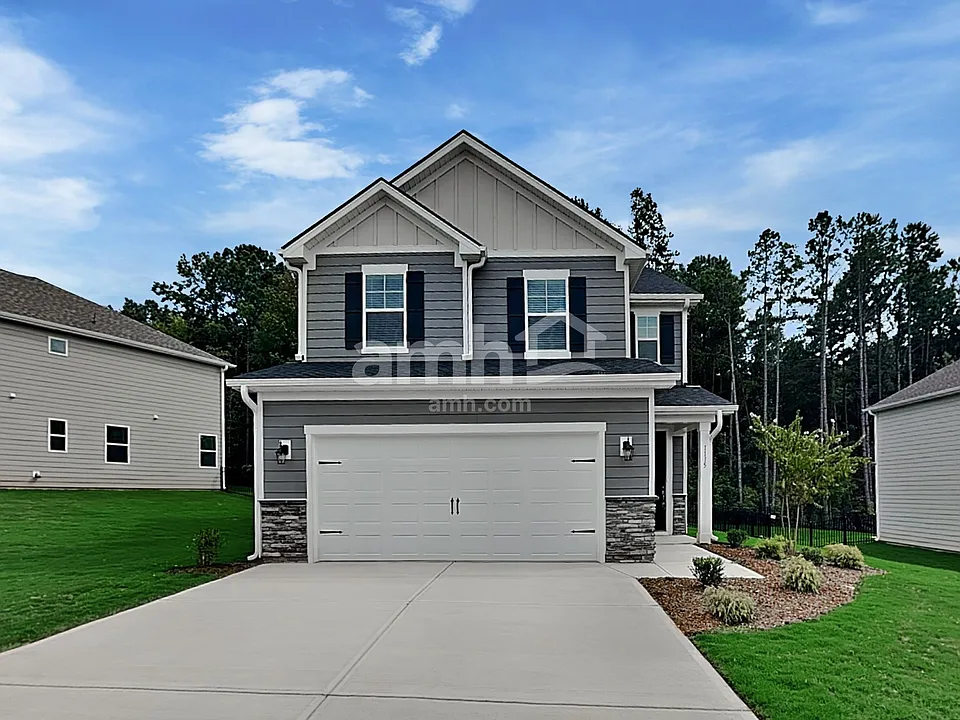 1115 Livengood Way