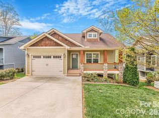 30 Asher Ln, Arden, NC 28704