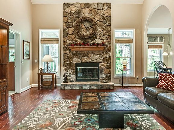 4th image of 9060 Pineview River Dr