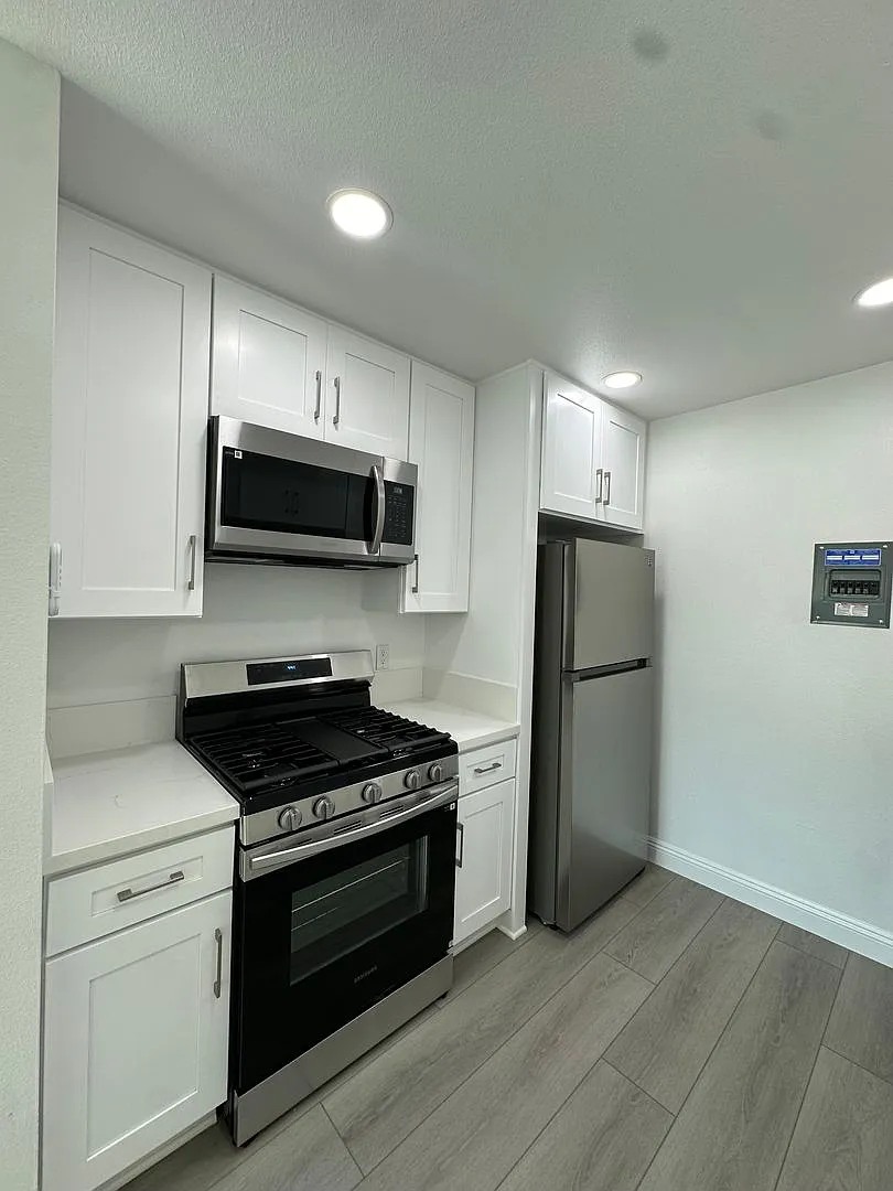 Westpark Apartments — Photo 4