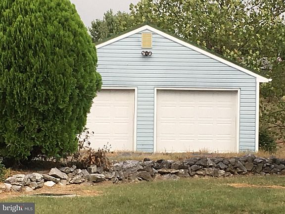 5th image of 231 Stafford Dr
