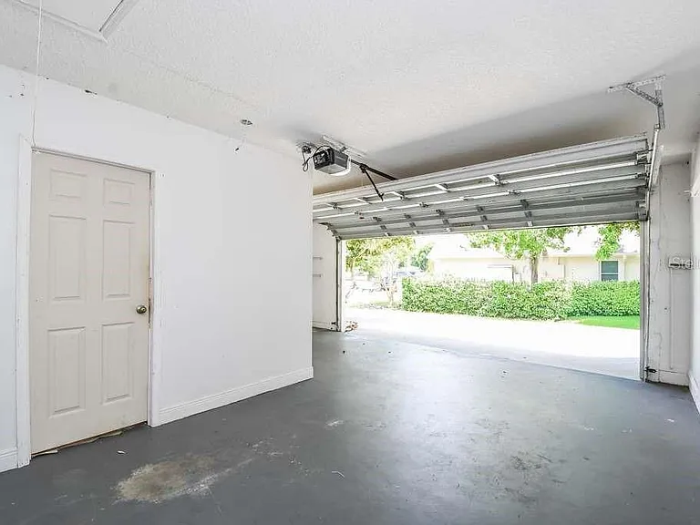 2396 Nightingale Ln — Photo 25