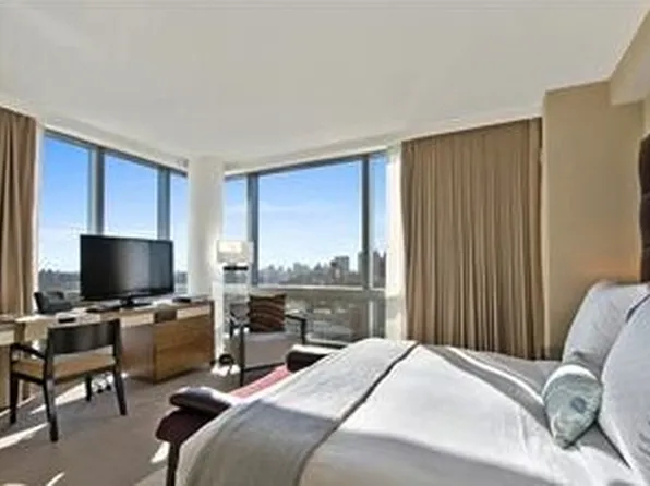 246 Spring Street image 1 of 11