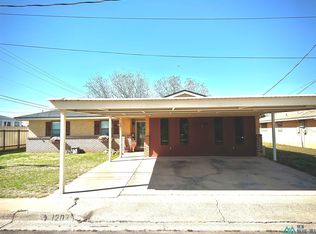 1202 Avenue R, Jal, NM 88231