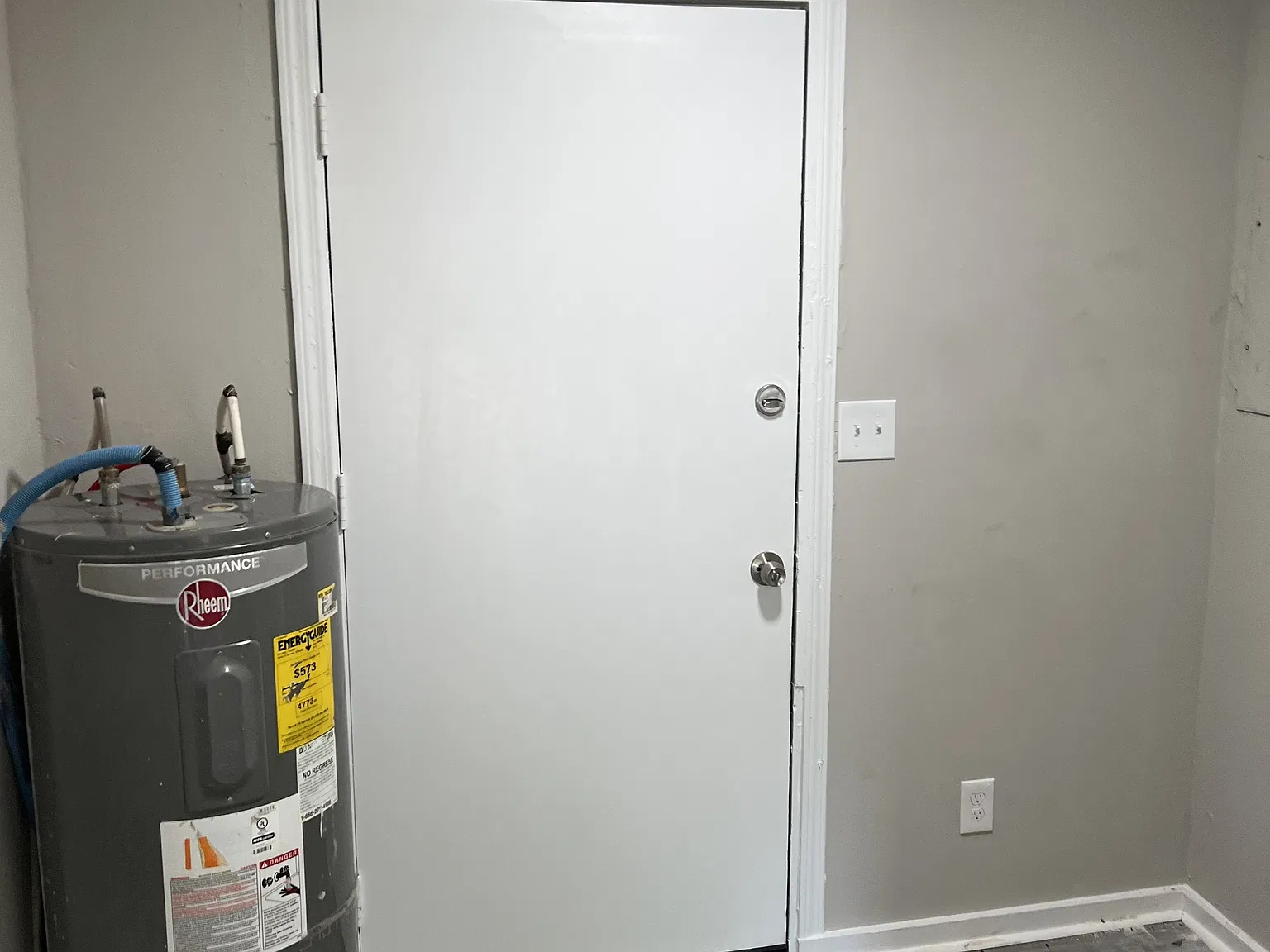913 Georgia Avenue - 1 — Photo 2