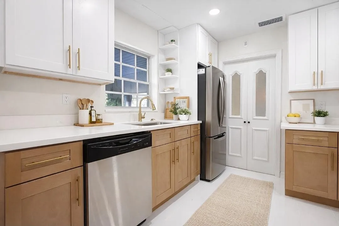 4 bed, 3.0 bath, 2726 sqft, $845 — Photo 3