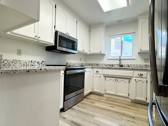 5th image of 4844 Cypress Ave