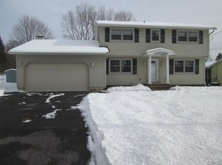 7765 Deerfield Rd, Liverpool, NY 13090