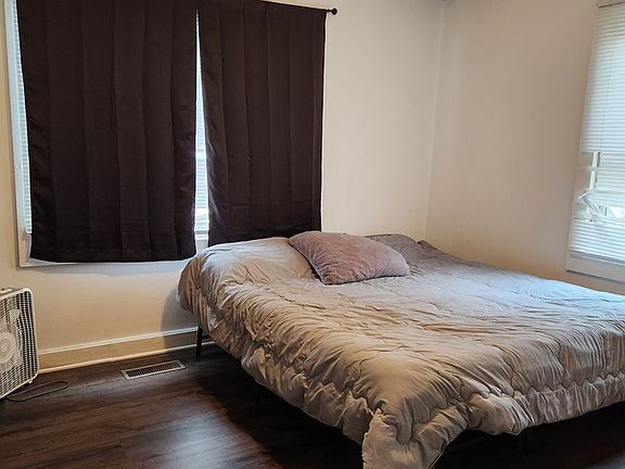 4th image of 427 Gordon Ave