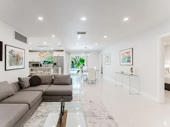 4017 Monroe St, Hollywood, FL