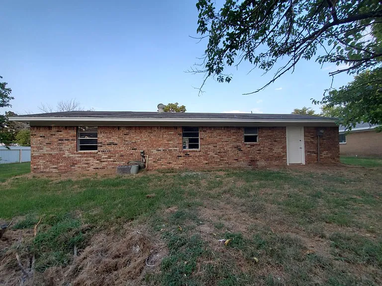 316 Church St — Photo 36