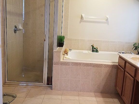 5th image of 6114 Parkset Dr