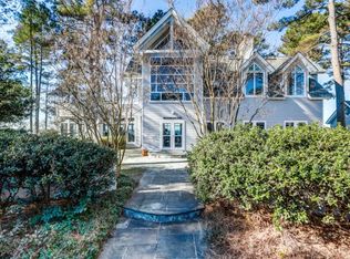39 Stove Point Rd, Deltaville, VA 23043