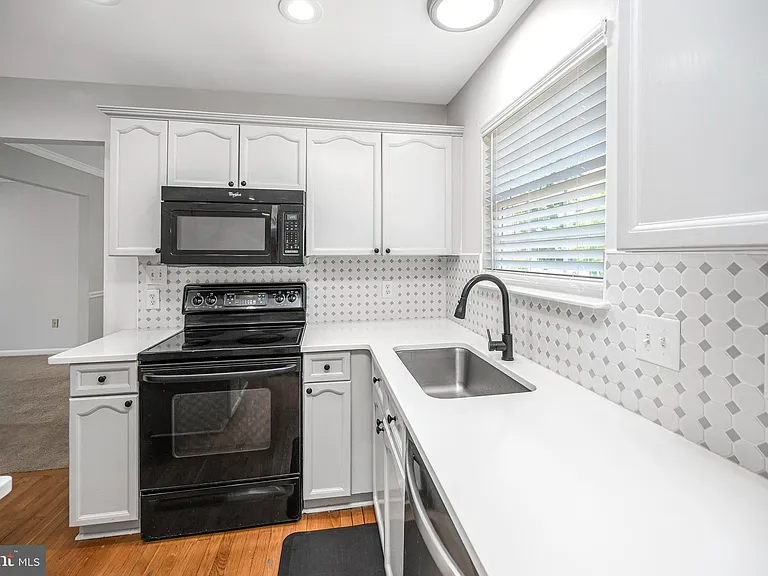 33 Saint Williams Way — Photo 10