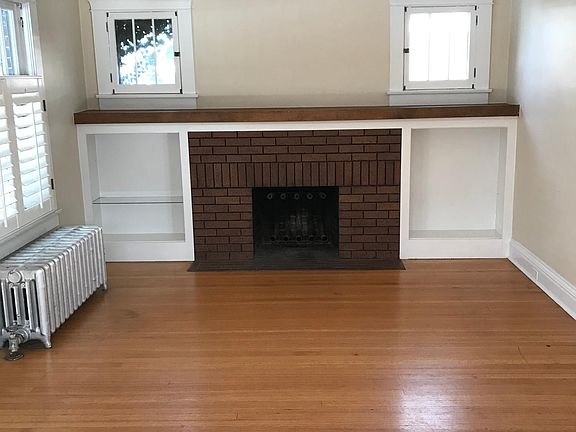2nd image of 1450 Bellaire St #1