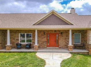 6286 Park Rd, Clinton, IL 61727