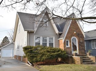 2112 Ashland Ave, Racine, WI 53403