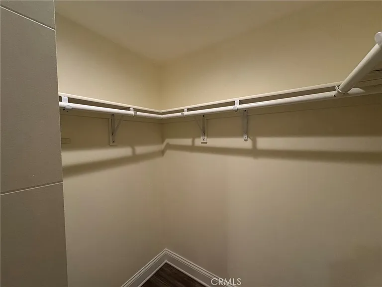 14934 Burbank Blvd #202 — Photo 21