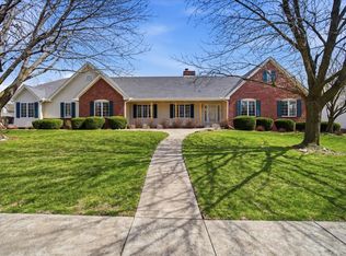 1913 Woodbine Rd, Bloomington, IL 61704