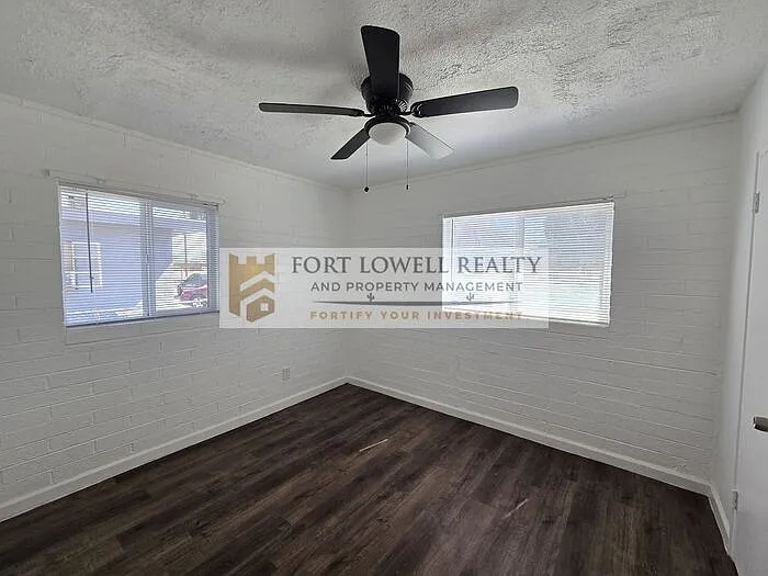 3051 E Proctor Vis — Photo 7
