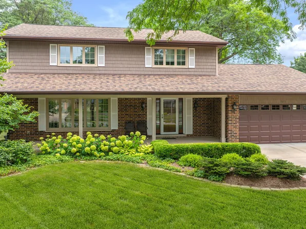 7189 Springside Ave, Downers Grove, IL 60516