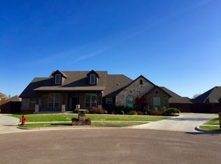 1324 Denver Cir, Moore, OK 73160