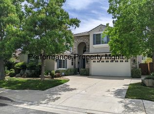 1878 N Carolina Ave, Clovis, CA 93619
