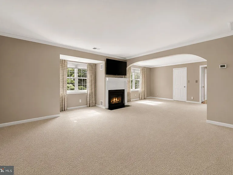 1022 Delf Dr — Photo 19