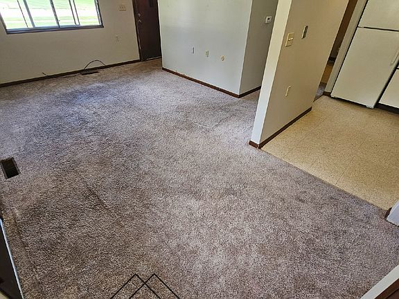 2nd image of 102 8th Ave NW #6C