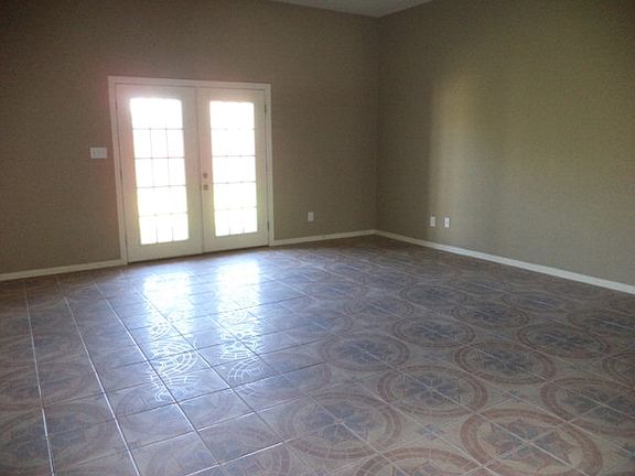 4th image of 3503 Ginger Ave