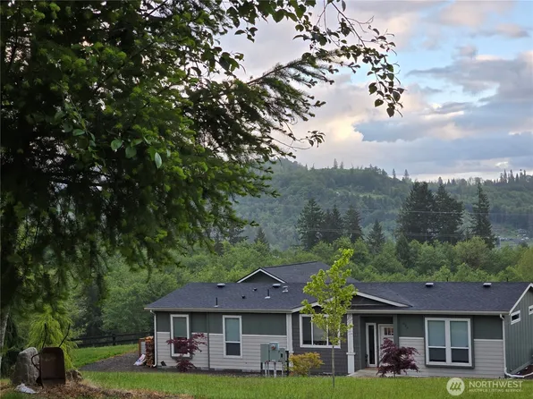 524 Flynn Road, Silver Creek, WA 98585
