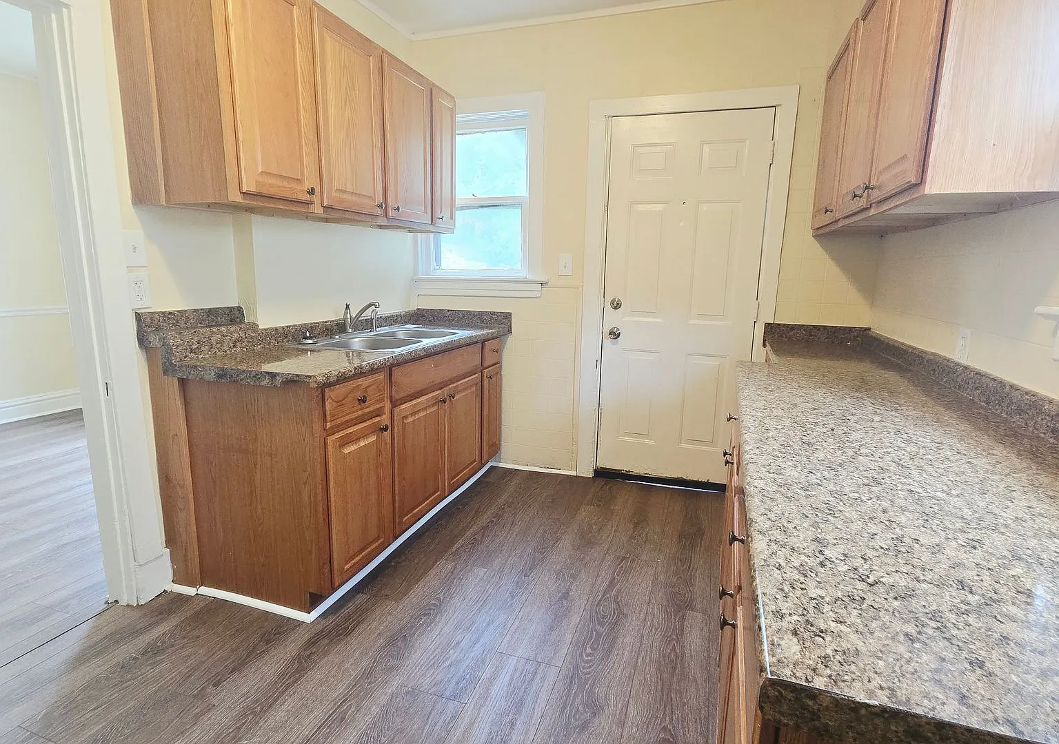 2 Bedroom House for Rent - North of Swedish American Hospital — Photo 2