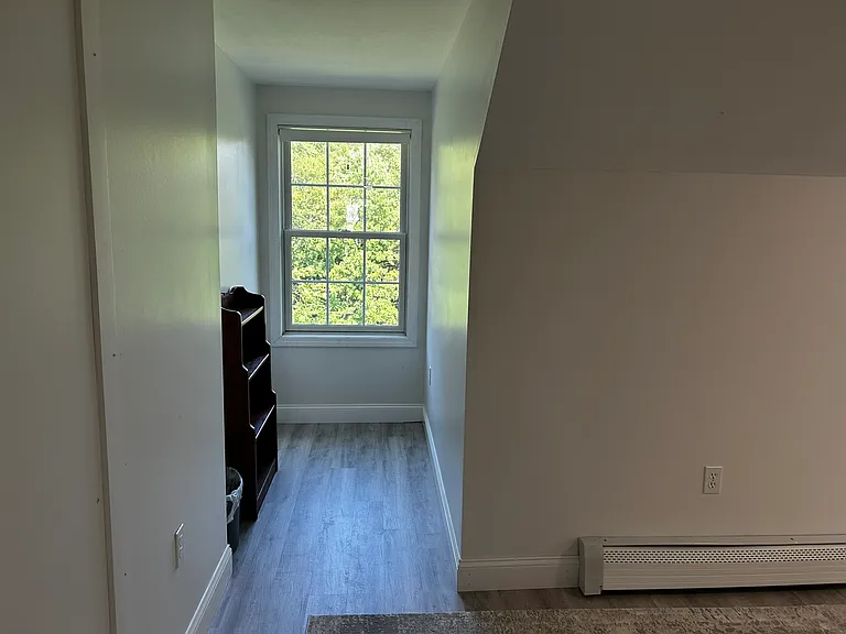 220 Greenview Dr — Photo 14