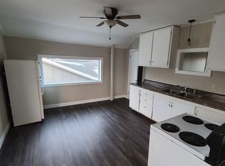 419 S 3rd St #2, La Crescent, MN 55947